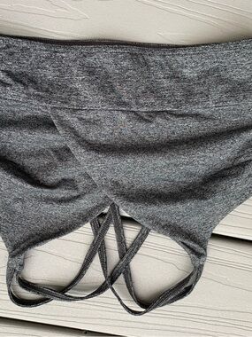Soma Gray Seamless Strappy Sports Bra